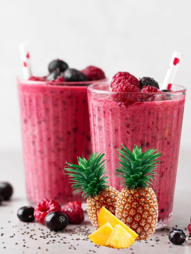 Pineapple Juice 14 Pineapple berry blast