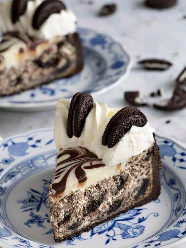 Oreo crust cheesecake
