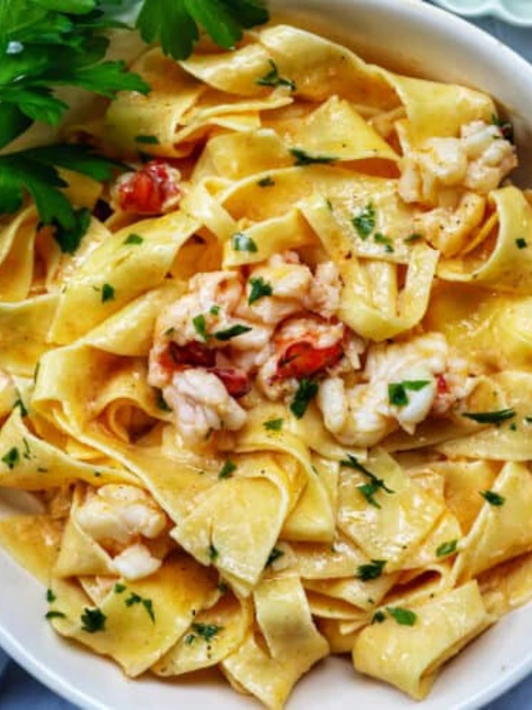 Garlic butter lobster pasta