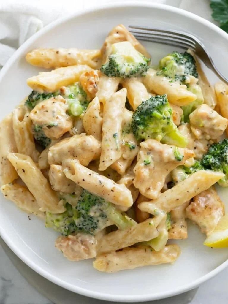 9 Garlic Parmesan Chicken Pasta with Broccoli