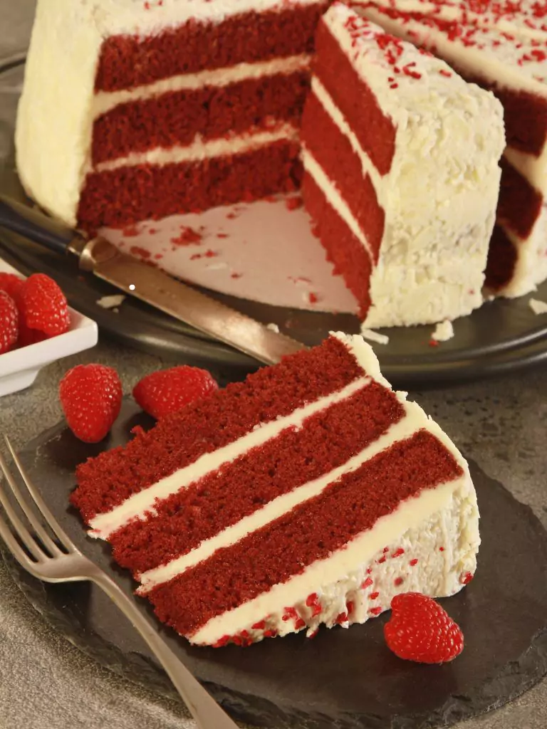 Chocolate Cake 15 Black velvet cakes with blueberry compote