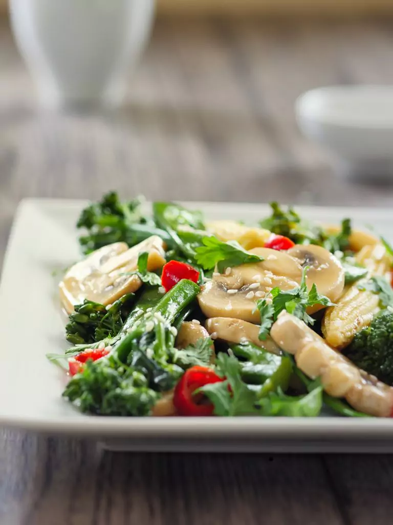Broccoli and mushroom stir fry with cashews