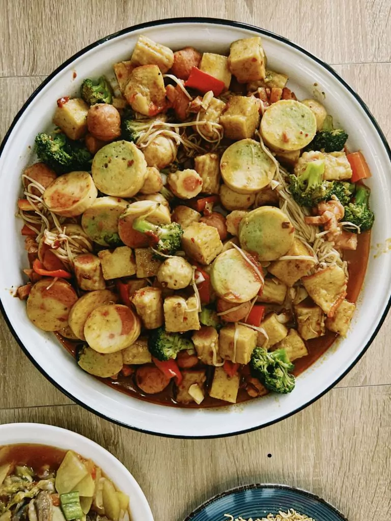 Broccoli and mushroom stir fry with honey soy
