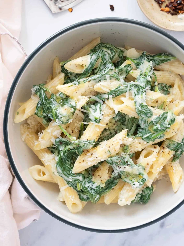 Pasta with spinach