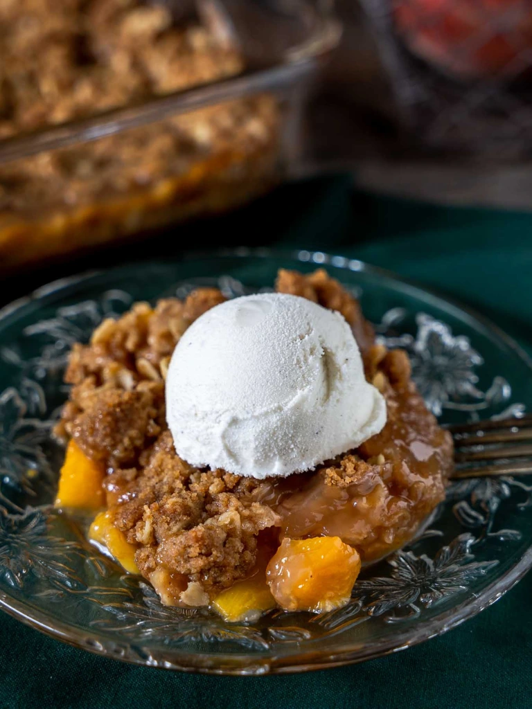 Peach Crumble With Oats